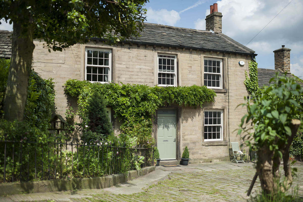 white upvc sliding sash windows